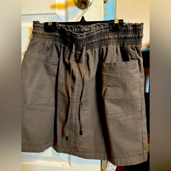Cargo Skirt - Picture 1 of 3